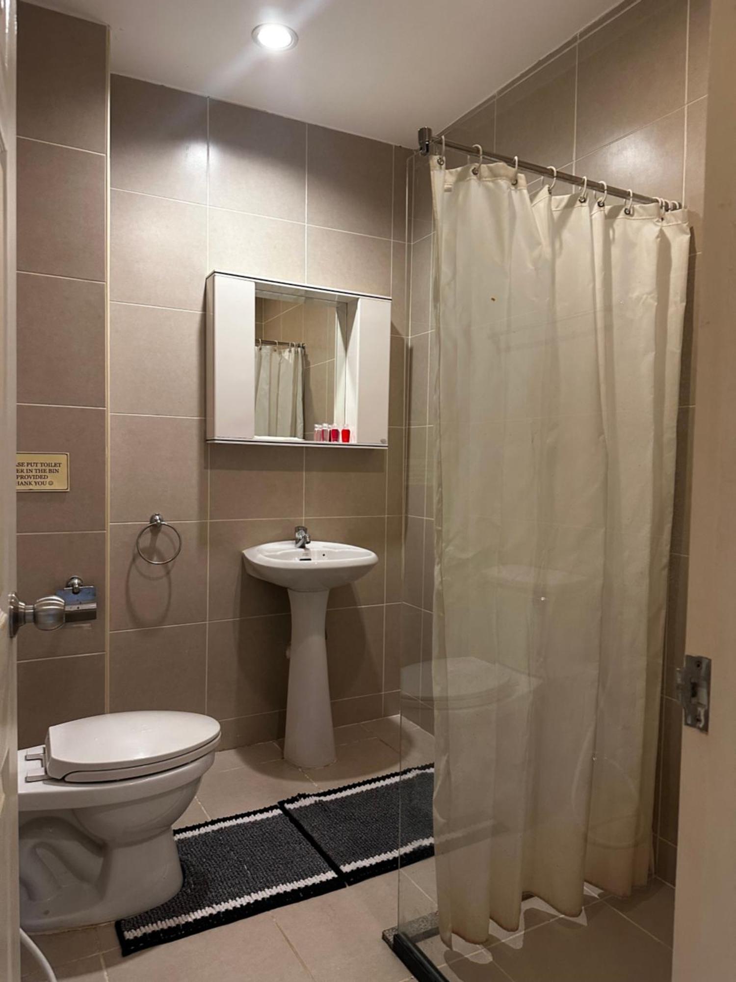 Apartment Sweet 3 *
